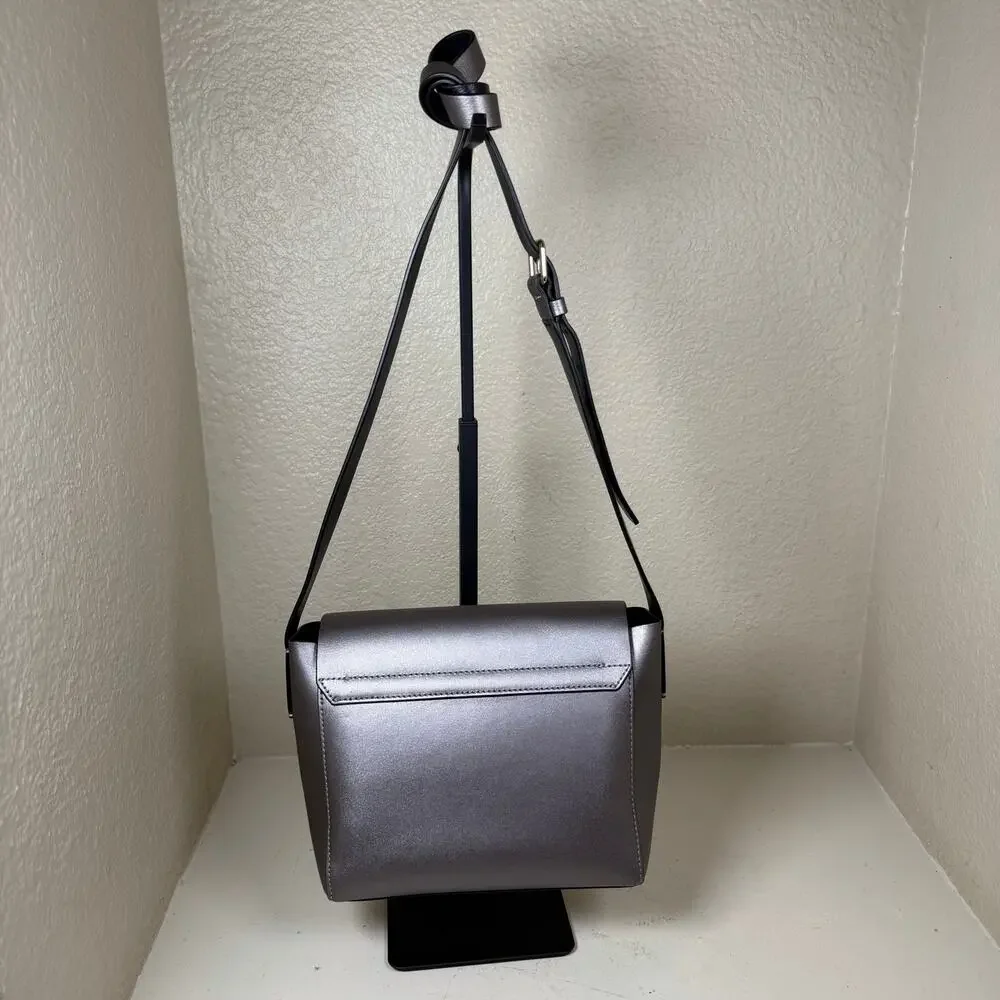 EUC Kate Spade New York Putnam Drive Caressa Crossbody Bag silver with COA